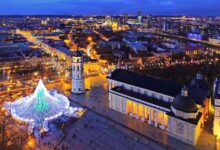 christmas tree illuminated by 50000 lightbulbs opens festive season in vilnius 583d32d5a2d75 880