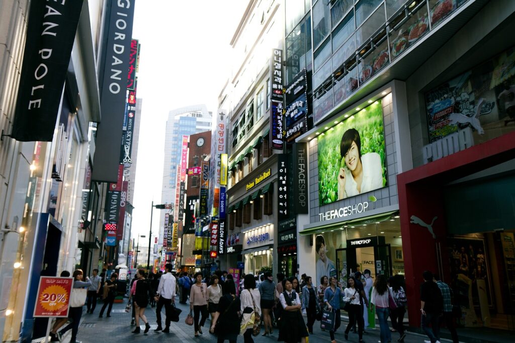 Conhecida por suas lojas de moda e beleza, a cidade de Seul é referência quando o assunto é compras na Ásia.