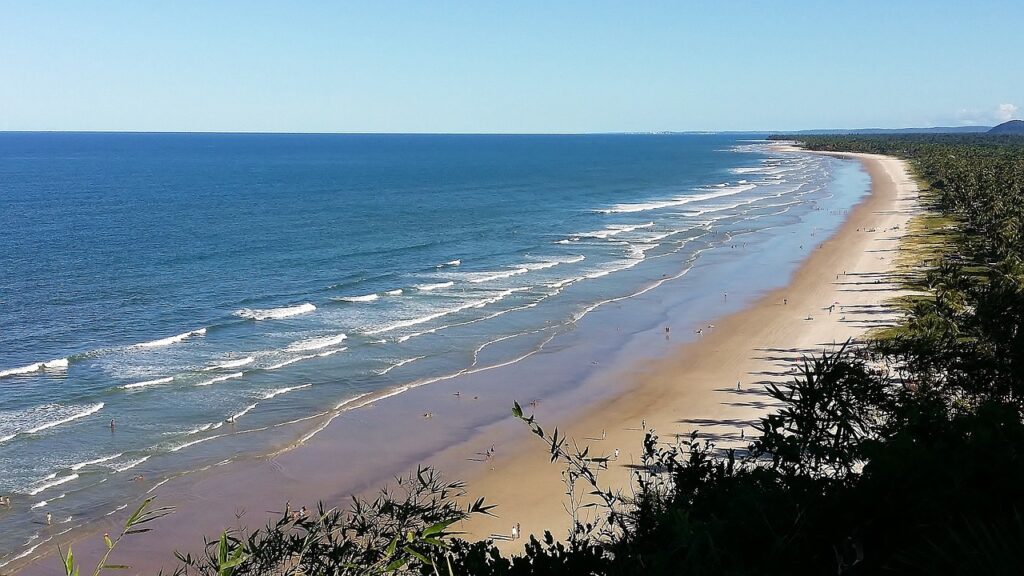 Entre os pontos turísticos de Itacaré estão praias, trilhas e até mesmo cachoeiras.